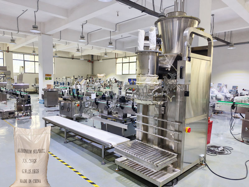 南京包裝機(jī)中的大袋粉劑稱重包裝機(jī)在25kg面粉包裝廠用途廣泛嗎？